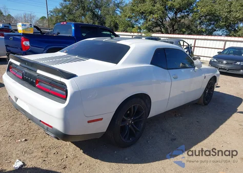 2017 Dodge Challenger Sxt z USA, uszkodzony, nr VIN 2C3CDZAG3HH531724